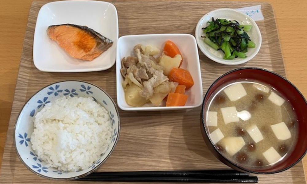 こどもと職員の1日のイメージ 7:00