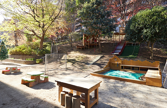 内観・外観のイメージ 園庭①