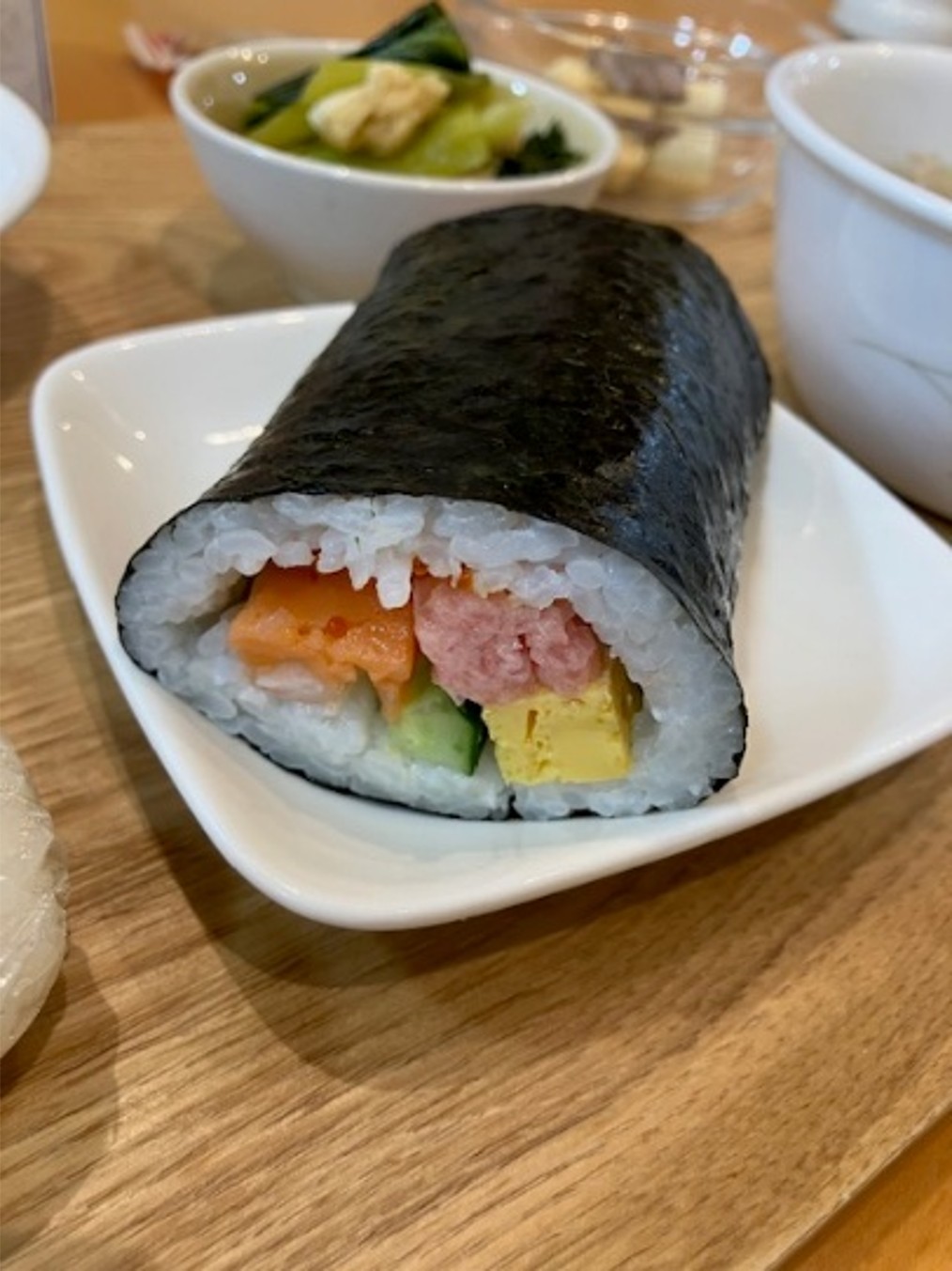 恵方巻と食卓の様子